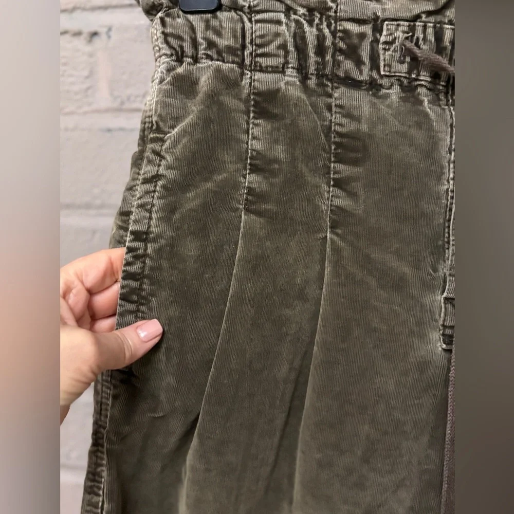 Free People HR paper bag olive green corduroys S